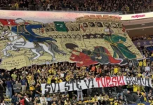 Poruka s tribina: Detalji koreografije Fenerbahčea u duelu s Partizanom